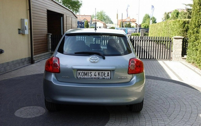 Toyota Auris cena 23900 przebieg: 143000, rok produkcji 2010 z Czarne małe 172